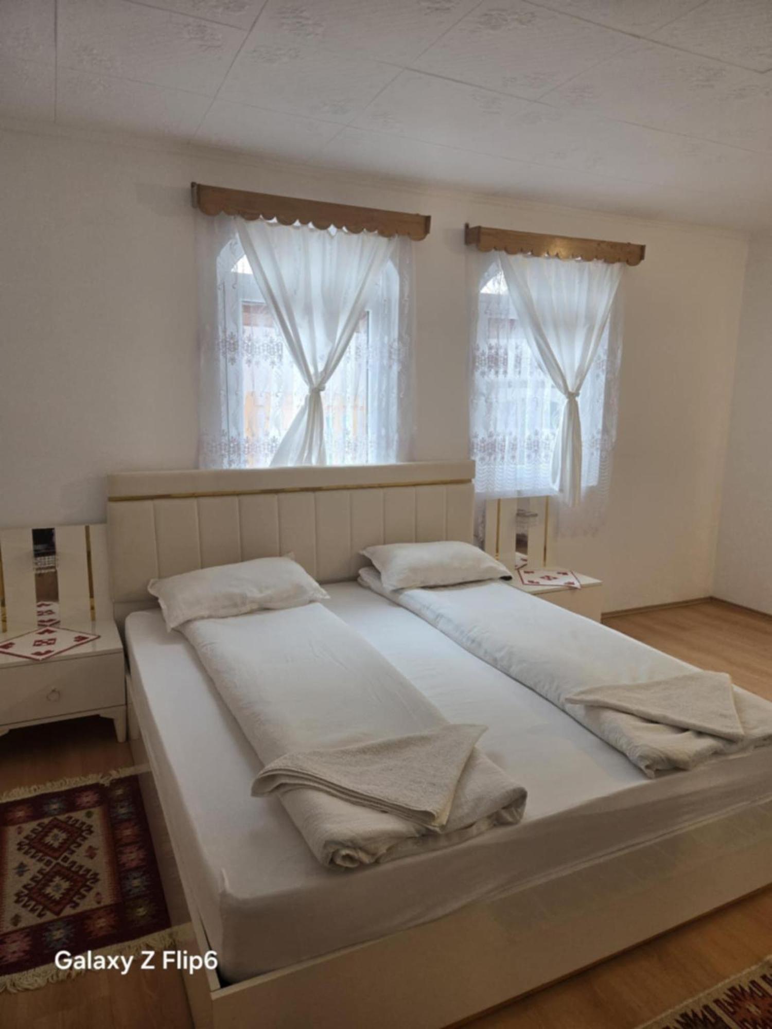 Bed and Breakfast Rozsa Panzio à Rimetea Extérieur photo